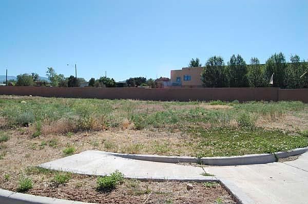 1st image of 461 Calle Volver