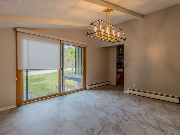 4th image of 2698 Shenandoah Dr