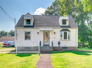 37 5th St, Newington, CT 06111