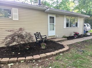 9825 Osage Dr, Hillsboro, MO 63050