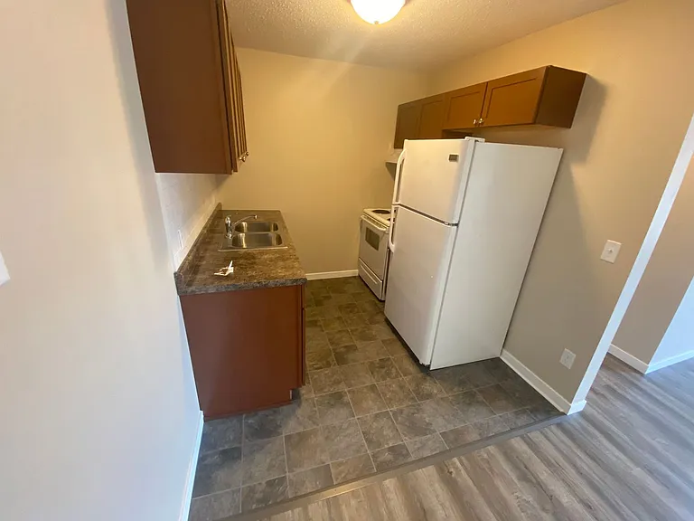 Beverly Apartments in Anoka — Photo 35