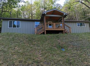 143 Nelson Ave, Clayton, GA 30525