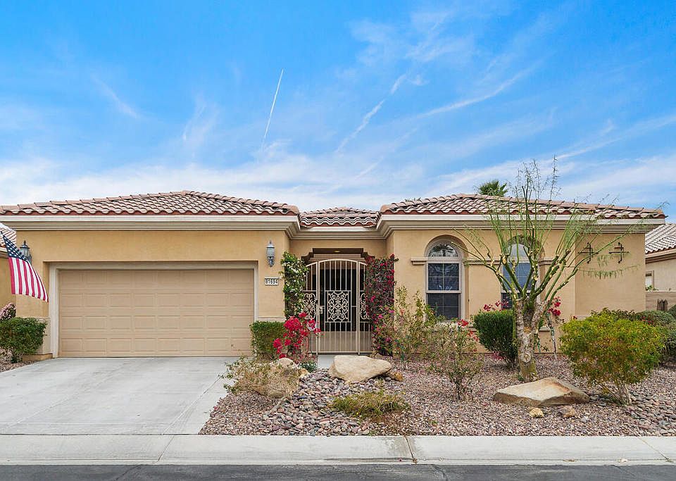 1st image of 81694 Camino Fuerte