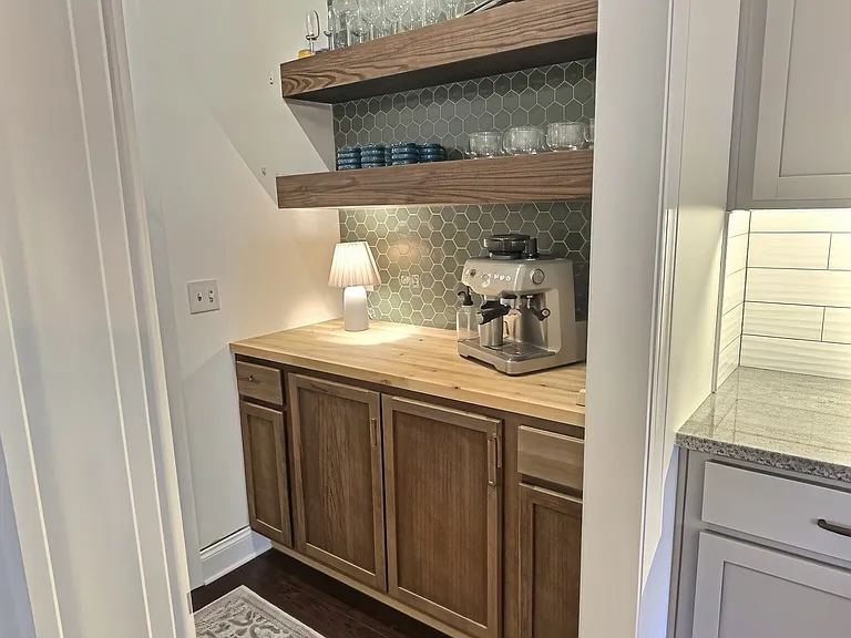5078 NE Shelterwood Dr — Photo 4