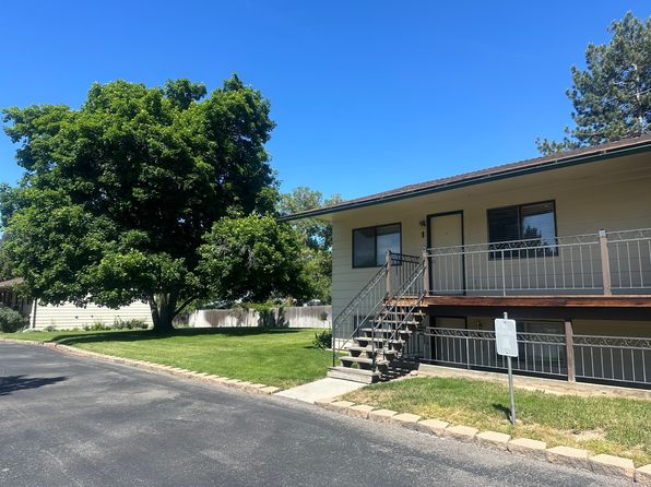 300 N Pacific St #1