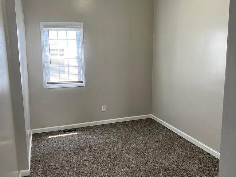 35 Conrey St — Photo 8