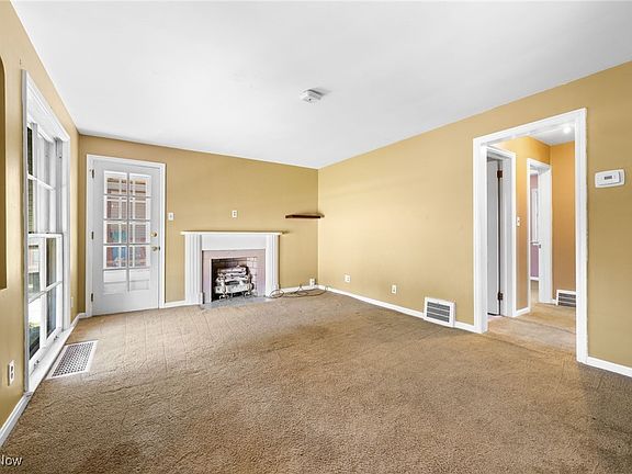 3rd image of 280 E 250th St