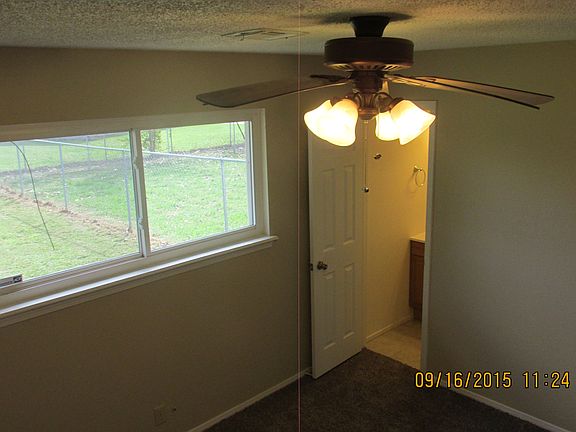 5th image of 321 Eastmanor Cir