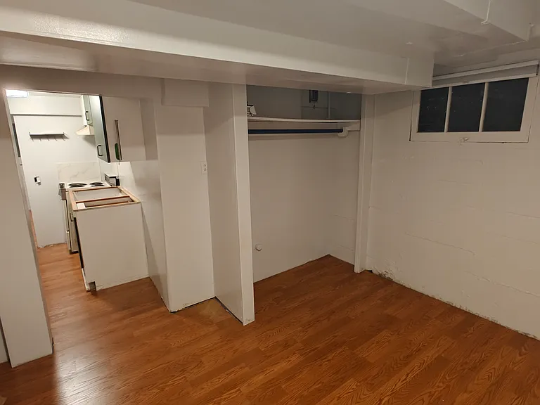 217 6th St #217 — Photo 4