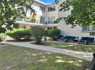 4201 N Paulina St APT 3F, Chicago, IL 60613