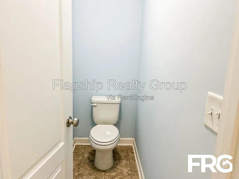 491 Fallingbrook Dr — Photo 59