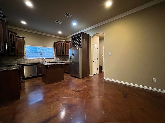 5th image of 3012 Silver Saddle Dr