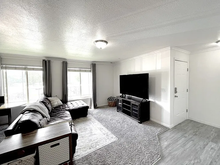 3585 E Rock Creek Rd #E6 — Photo 15