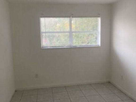2nd image of 7521-7535 NE 2nd Ct #7535-6