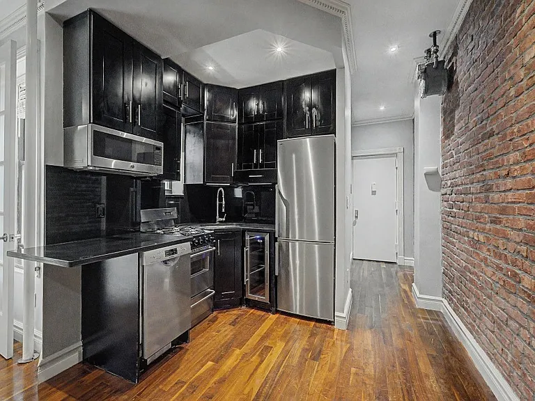 20 Prince St #17O — Photo 1