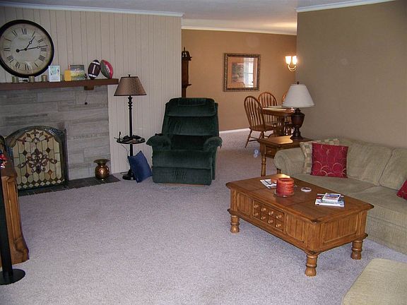 4th image of 508 N Hawthorne Ln