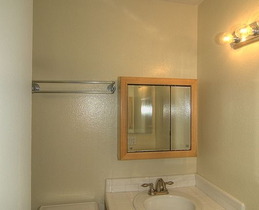 2nd image of 1037 Monterey Blvd
