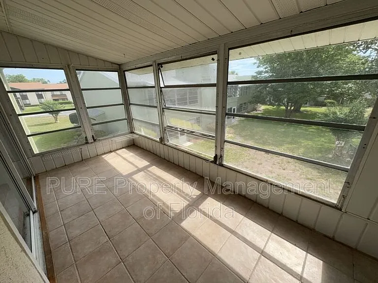 549 Fairways Dr #B — Photo 33