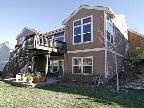Trx deck, pavered patio, retractable awning!