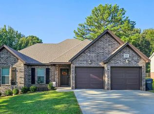 3618 Burdyshaw Dr, Jonesboro, AR 72405