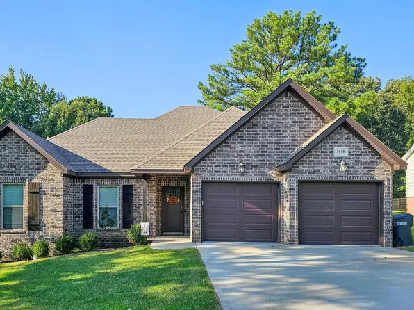 3618 Burdyshaw Dr, Jonesboro, AR 72405