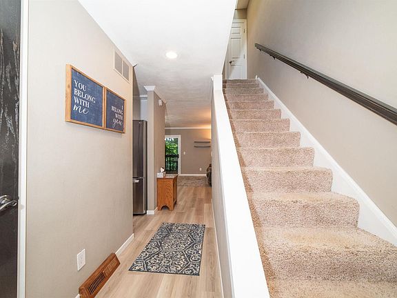 2nd image of 2809 12th Ave APT 403