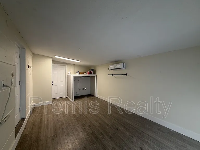 2028 N Betty Ln — Photo 13