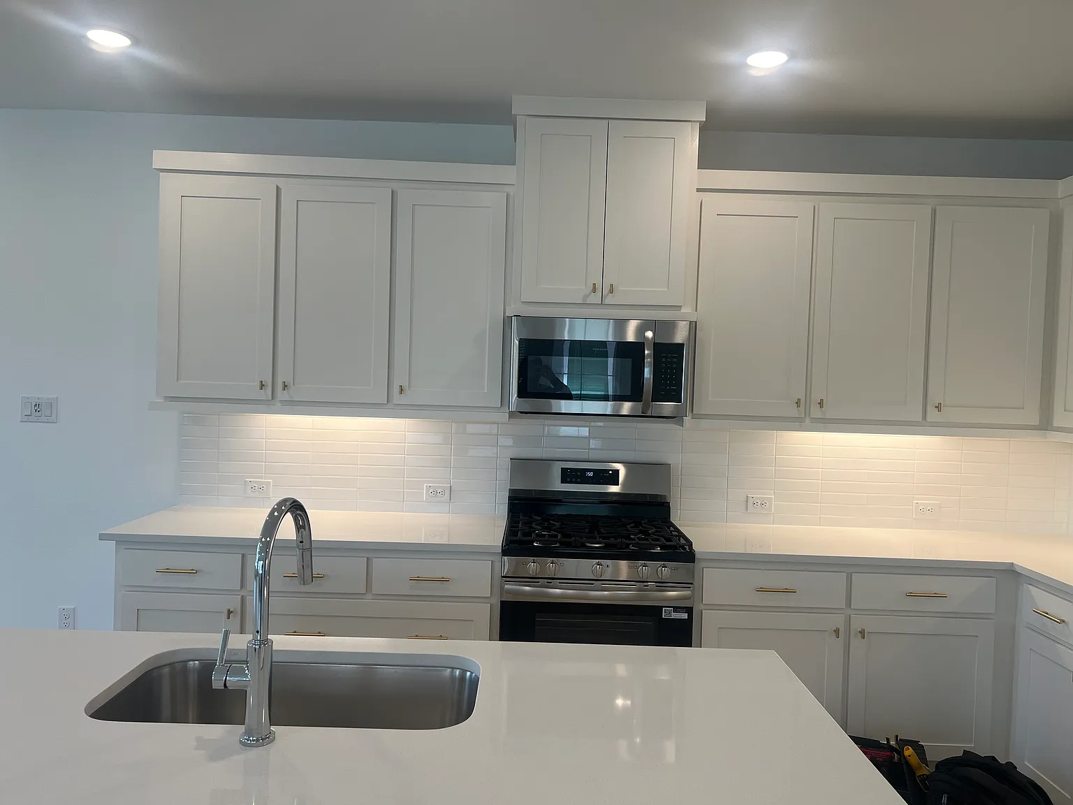 3 bed, 2.5 bath, 2115 sqft, $2,895 — Photo 2