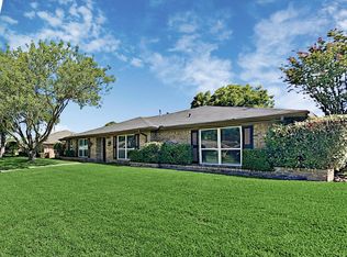 1349 Glenhill Ln, Lewisville, TX 75077