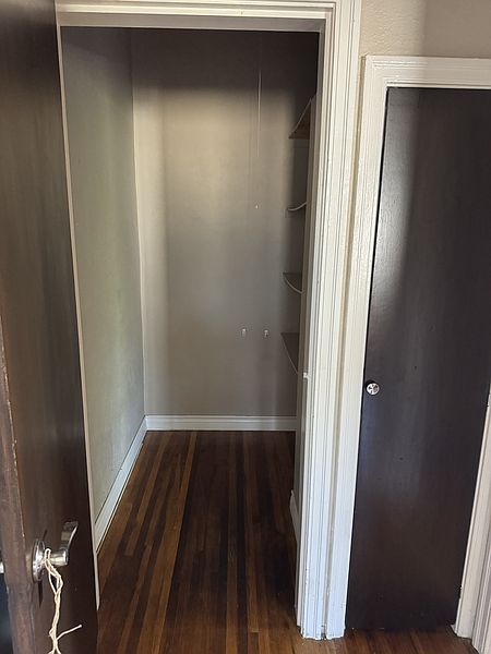 Edmonton Apartment for rent - 2 Bedrooms — photo 8