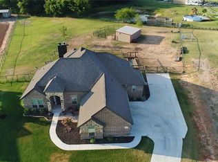 123 Lavender Ln, Springtown, TX 76082