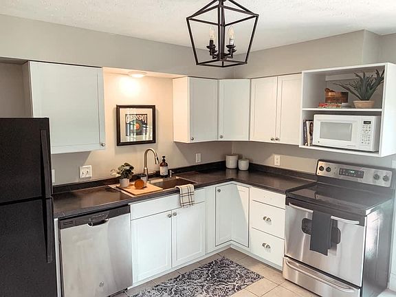 4th image of 2232 NW 50th St
