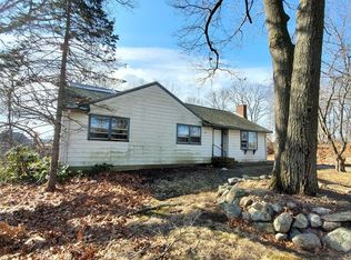 14 Farm Ave, Peabody, MA 01960