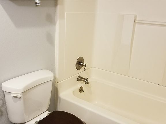 4th image of 12744 NE 116th Ln Unit K21
