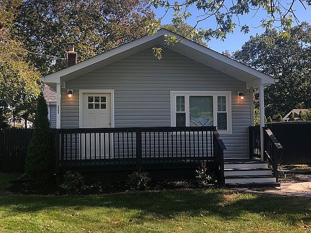 1st image of 2165 Sycamore Ave