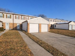 204 Springwood Dr, Bear, DE 19701