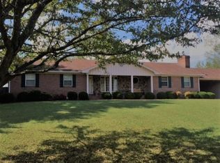 70 Clifty Village Ln, Paris, TN 38242