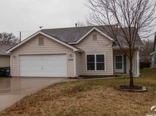 3208 W 27th St, Lawrence, KS 66047
