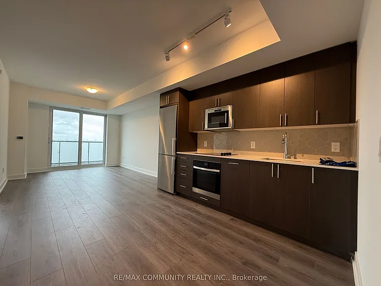 2545 Simcoe St N #1110 — Photo 3