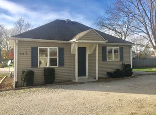 353 1/2 S Main St, Seneca, IL 61360