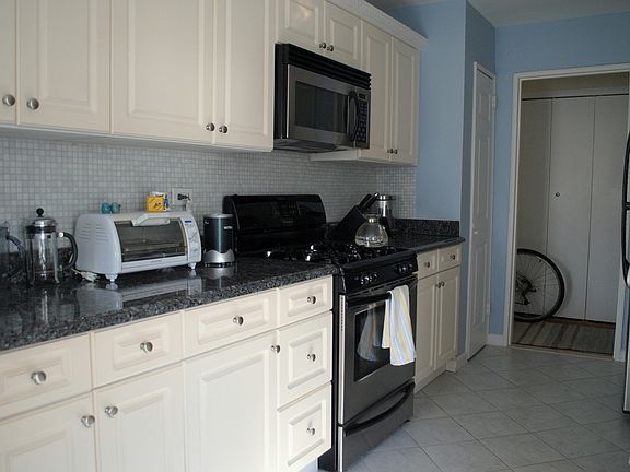 5th image of 211-65 23rd Ave #6J
