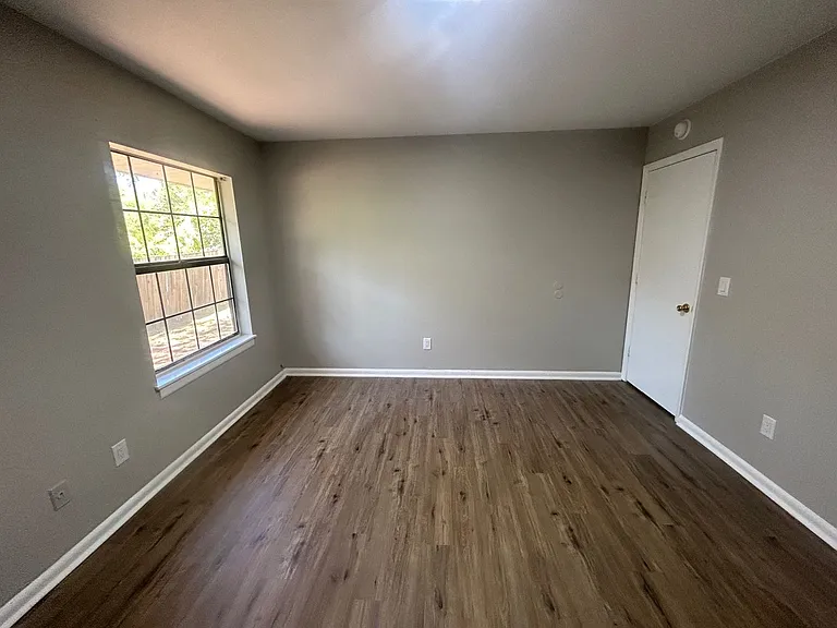528 Wessinger St — Photo 14