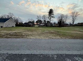 103 Thorn Side Dr, Campbellsville, KY 42718