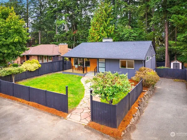 12316 3rd Avenue NE, Seattle, WA 98125
