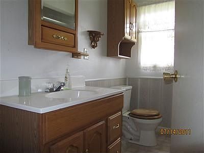 5th image of 1253 Croft St