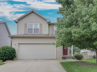 2430 Grey Fox Trl, Bloomington, IL 61701