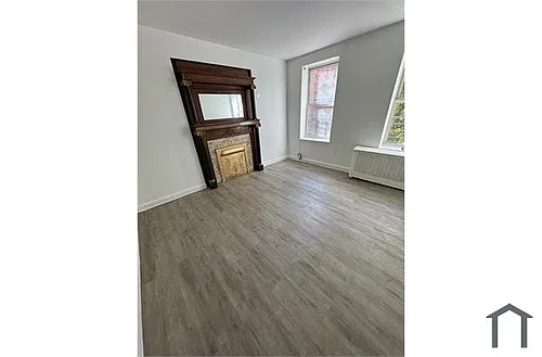 2026 Ryer Ave #2 Photo 1