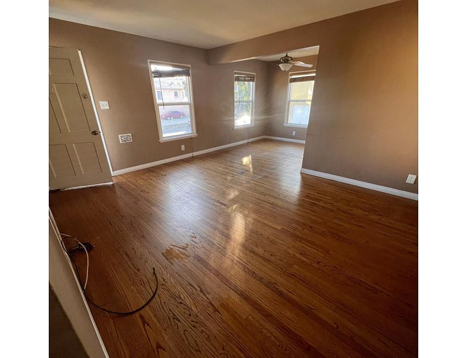 1st image of 1366 W 8th St