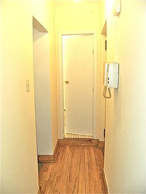 Rented by City Connections Realty | media 37