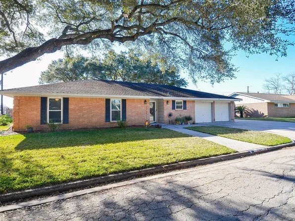 2624 Del Monte Ave, Bay City, TX 77414